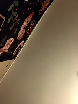 Snapshot of CarmeloA chatting on 11-04-25, 10:31 CarmeloA online show from 11-04-25, 10:31