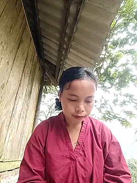 Nguyet2k4 online show from 11-22-25, 04:22