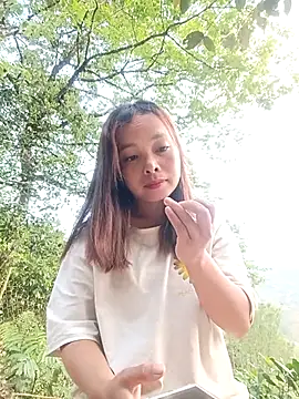 Nguyet2k4 online show from 04-11-26, 11:09