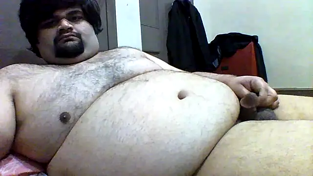 Snapshot of ShavenScope24 chatting on 06-25-26, 04:55 ShavenScope24 online show from 06-25-26, 04:55