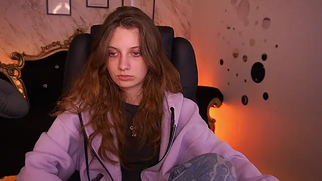 CuteeFoxy online show from 05-08-26, 12:32