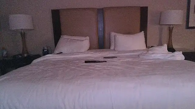 spincouple online show from 10-19-25, 05:08