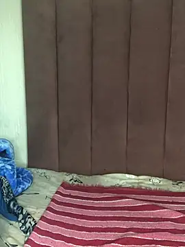 Bubbles156 online show from 03-18-26, 07:39