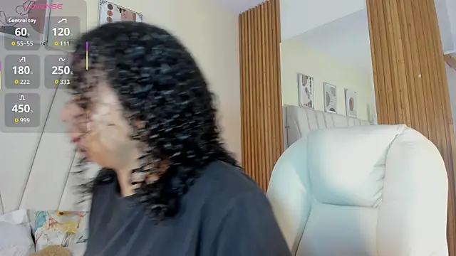 Snapshot of Miaa_Star1 chatting on 06-22-26, 01:19 Miaa Star1 online show from 06-22-26, 01:19