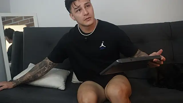 Snapshot of Dominick_walker chatting on 02-01-26, 10:30 Dominick walker online show from 02-01-26, 10:30