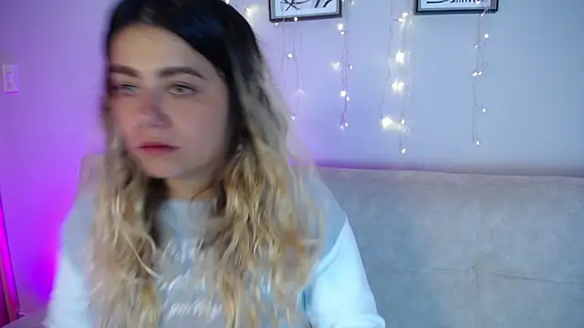 Sweet Bella Valery online show from 04-10-26, 09:52