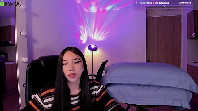 Mikeyvioleta  online show from 05-08-26, 09:25