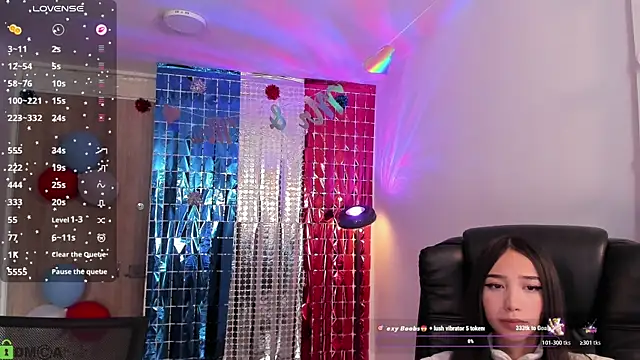 Snapshot of Mikeyvioleta_ chatting on 07-22-26, 09:06 Mikeyvioleta online show from 07-22-26, 09:06