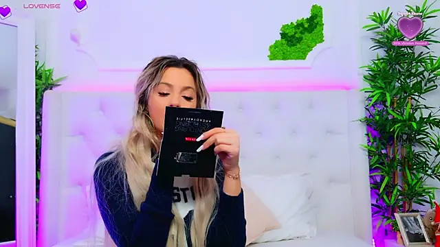 AriannaSins online show from 01-08-26, 01:24