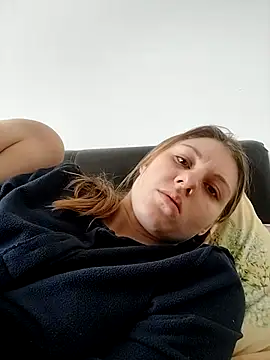 SandyCassie online show from 03-07-26, 10:23