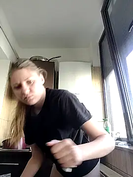 SandyCassie online show from 05-13-26, 05:49