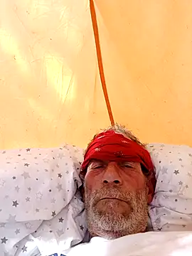 Snapshot of whitepony244 chatting on 02-19-26, 07:21 whitepony244 online show from 02-19-26, 07:21