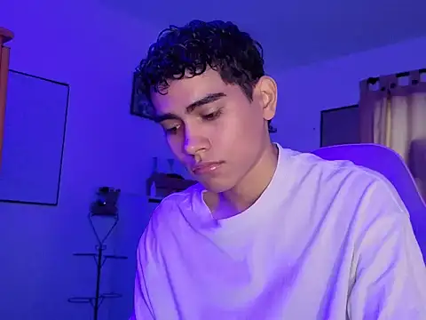 Yamilk101 online show from 07-25-26, 02:47