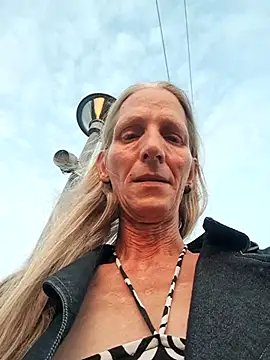 Cheryl F online show from 06-17-26, 07:15