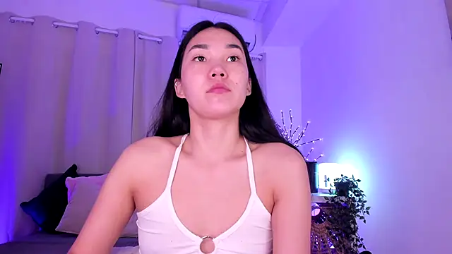Snapshot of Divine_Madeleine chatting on 06-29-26, 06:08 Divine Madeleine online show from 06-29-26, 06:08
