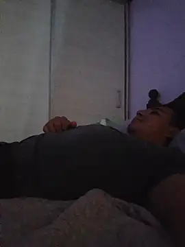 Snapshot of Rueditasss chatting on 12-16-25, 07:08 Rueditasss online show from 12-16-25, 07:08