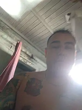 Snapshot of Rueditasss chatting on 01-12-26, 12:54 Rueditasss online show from 01-12-26, 12:54