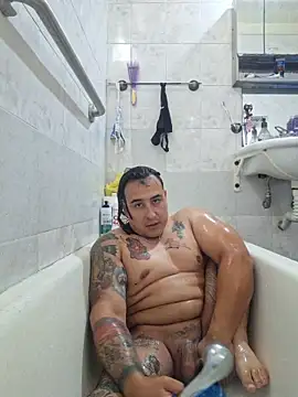 Snapshot of Rueditasss chatting on 02-14-26, 08:16 Rueditasss online show from 02-14-26, 08:16