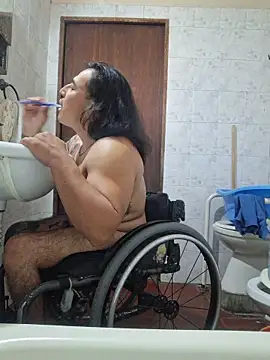 Snapshot of Rueditasss chatting on 02-22-26, 02:48 Rueditasss online show from 02-22-26, 02:48