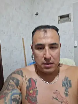 Snapshot of Rueditasss chatting on 03-10-26, 12:04 Rueditasss online show from 03-10-26, 12:04