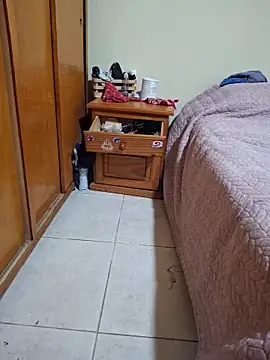 Snapshot of Rueditasss chatting on 04-08-26, 09:59 Rueditasss online show from 04-08-26, 09:59