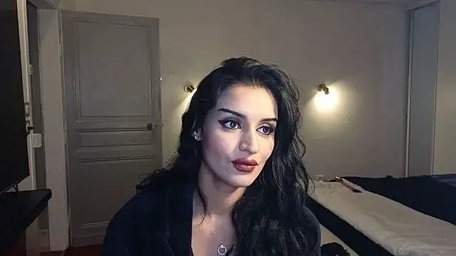 Snapshot of Lailawick chatting on 01-09-26, 08:10 Lailawick online show from 01-09-26, 08:10