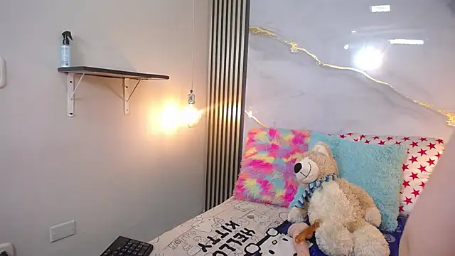 Miah-Princess online show from 10-16-25, 06:09