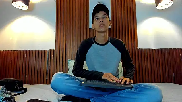 AQUARIUS x online show from 11-12-25, 11:21