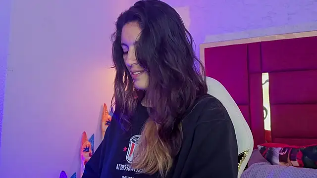 Snapshot of moon_winy chatting on 03-09-26, 11:36 moon winy online show from 03-09-26, 11:36