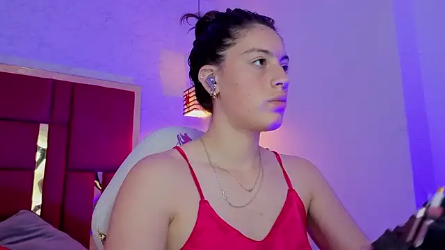 Snapshot of moon_winy chatting on 03-23-26, 11:36 moon winy online show from 03-23-26, 11:36