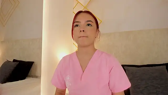 Martinaa Garcia online show from 03-12-26, 06:58