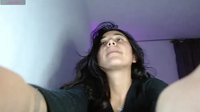 naomy rain online show from 10-22-25, 10:53