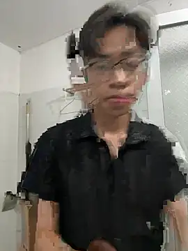 Snapshot of liamhn2k4 chatting on 04-15-26, 11:17 liamhn2k4 online show from 04-15-26, 11:17