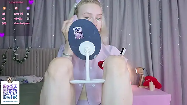 Snapshot of Sunshine_agata chatting on 06-29-26, 05:03 Sunshine agata online show from 06-29-26, 05:03