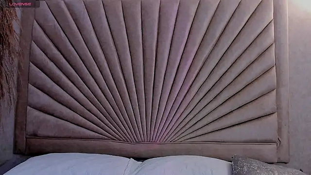 Emma duff online show from 11-27-25, 11:56