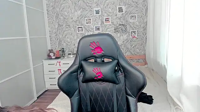 mishel amurr online show from 06-16-26, 12:57
