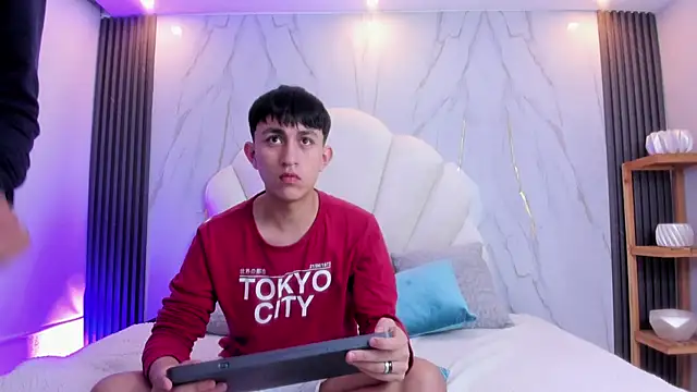 hoot booys  online show from 02-18-26, 02:46