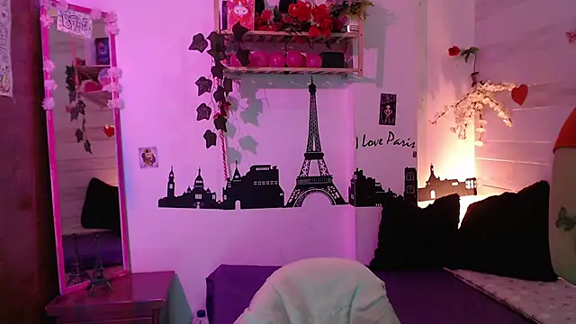 petite coral online show from 05-25-26, 01:11