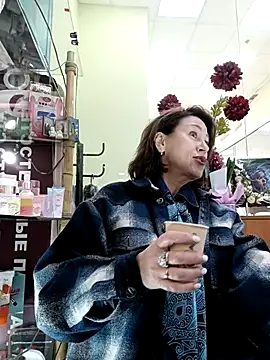 Luna 7777 online show from 03-18-26, 11:35