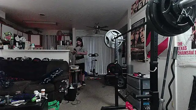 biggerisbetter12 online show from 03-06-26, 01:40