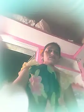 Snapshot of Pooja_shre chatting on 06-28-26, 02:28 Pooja shre online show from 06-28-26, 02:28