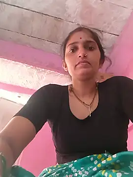 Snapshot of Pooja_shre chatting on 06-29-26, 03:13 Pooja shre online show from 06-29-26, 03:13