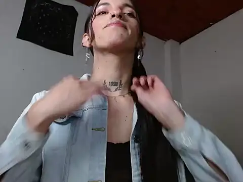 Snapshot of Scarlett_crastrawberry chatting on 04-01-26, 12:11 Scarlett crastrawberry online show from 04-01-26, 12:11