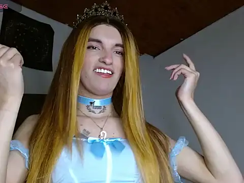 Scarlett crastrawberry online show from 05-19-26, 10:32