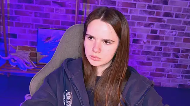 May Bloom online show from 04-15-26, 02:13