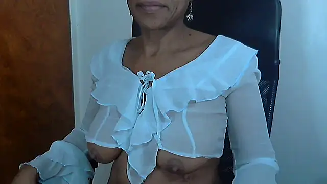 Hotcougar online show from 02-16-26, 08:21