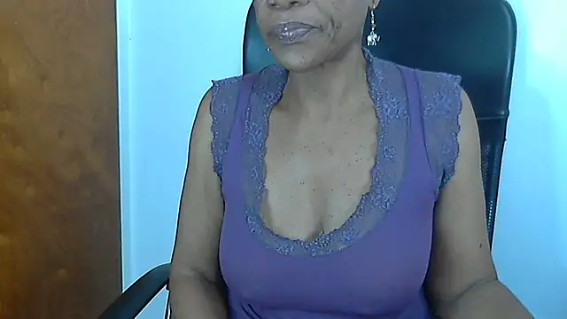 Hotcougar online show from 02-22-26, 08:46