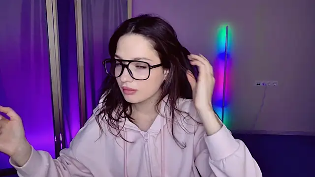 KiraVair online show from 04-15-26, 03:52