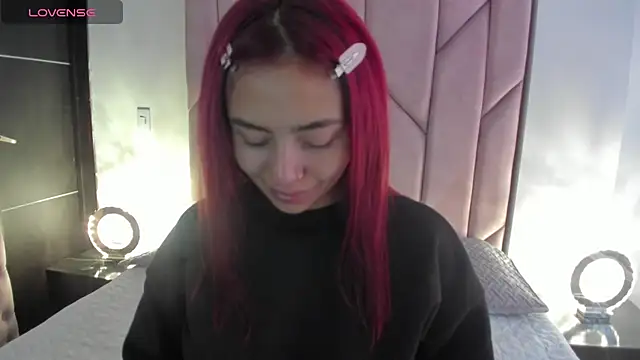 melanie roux   online show from 11-02-25, 12:29