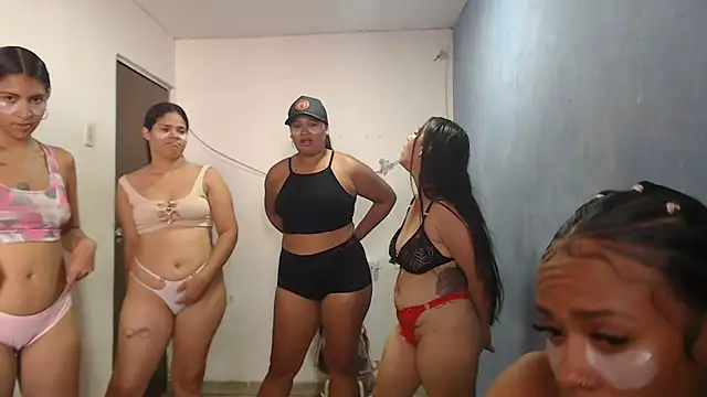 Snapshot of ricaslatinas1 chatting on 03-11-26, 06:47 ricaslatinas1 online show from 03-11-26, 06:47